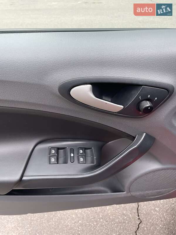 Універсал SEAT Ibiza 2011 в Чернігові фото 10 Універсал SEAT Ibiza 2011 в Чернігові