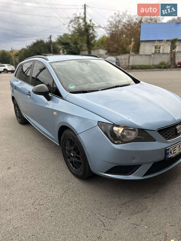 Хэтчбек SEAT Ibiza 2012 в Днепре
