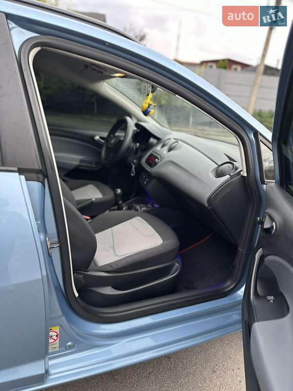 Хэтчбек SEAT Ibiza 2012 в Днепре