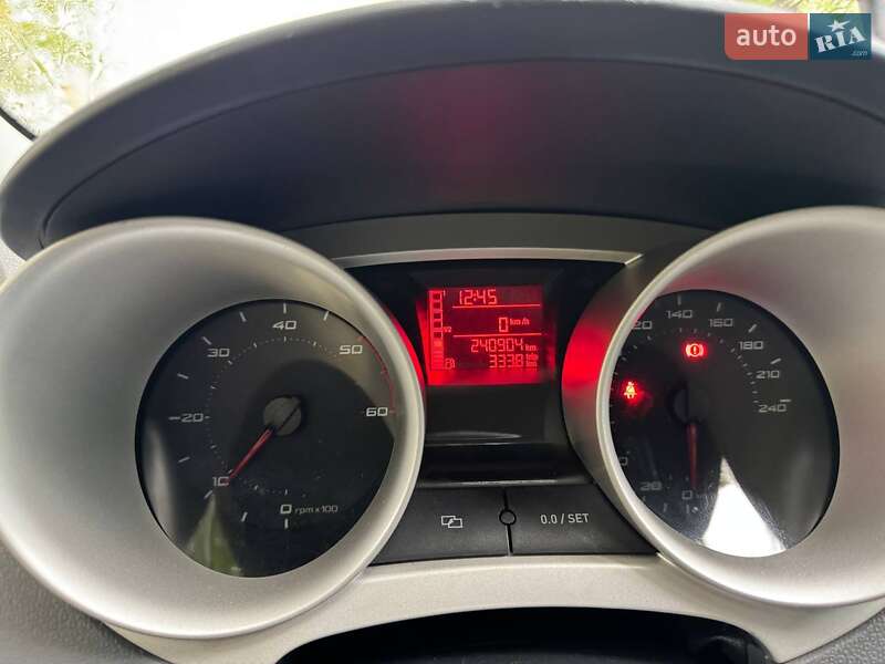 Універсал SEAT Ibiza 2010 в Києві фото 8 Універсал SEAT Ibiza 2010 в Києві