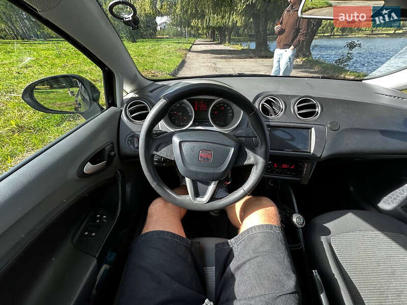 Хетчбек SEAT Ibiza 2008 в Рівному фото 11 Хетчбек SEAT Ibiza 2008 в Рівному