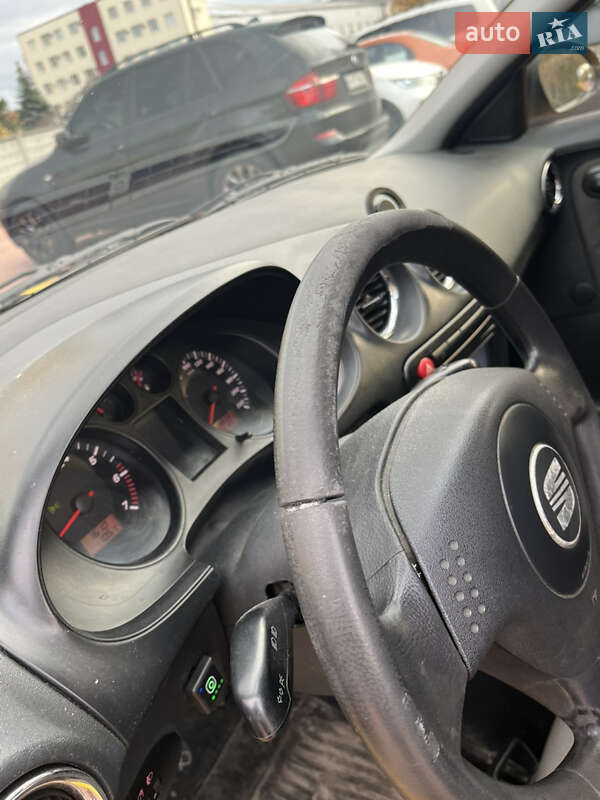 Хэтчбек SEAT Ibiza 2004 в Вышгороде фото 12 Хэтчбек SEAT Ibiza 2004 в Вышгороде