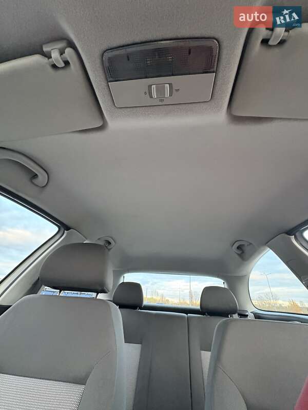 Хэтчбек SEAT Ibiza 2004 в Киеве