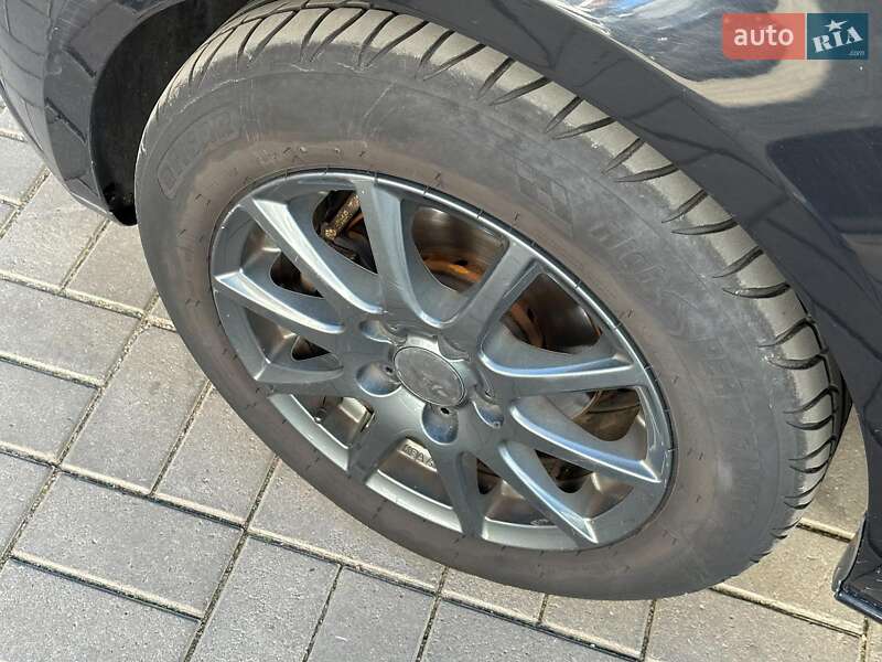 Хэтчбек SEAT Ibiza 2011 в Одессе фото 7 Хэтчбек SEAT Ibiza 2011 в Одессе