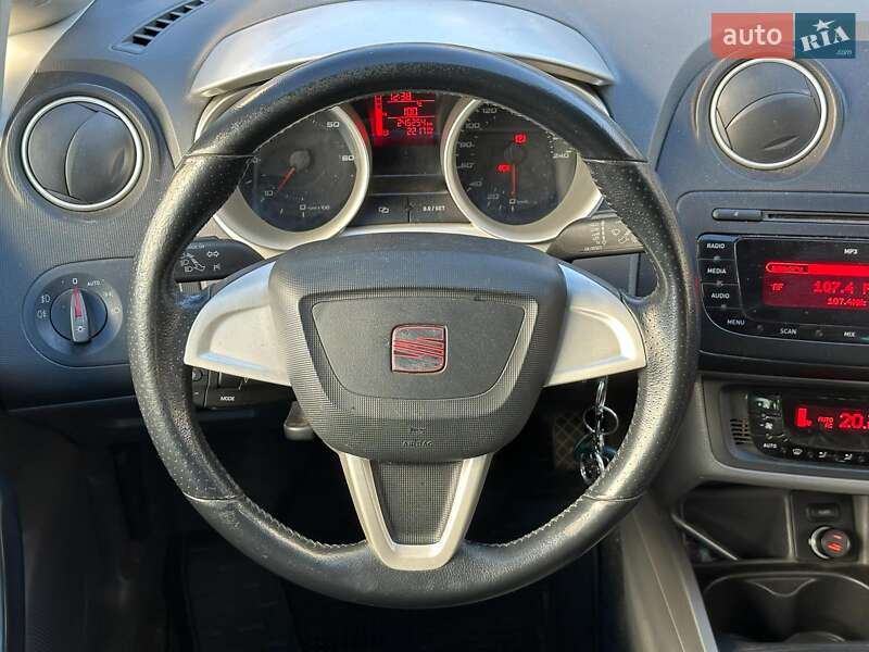 Хэтчбек SEAT Ibiza 2011 в Одессе фото 15 Хэтчбек SEAT Ibiza 2011 в Одессе