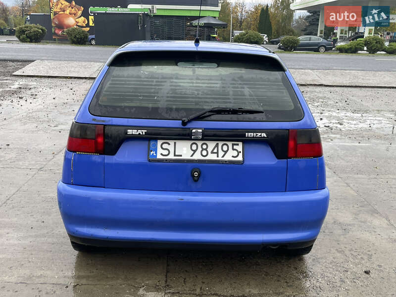 Хэтчбек SEAT Ibiza 1999 в Солотвине