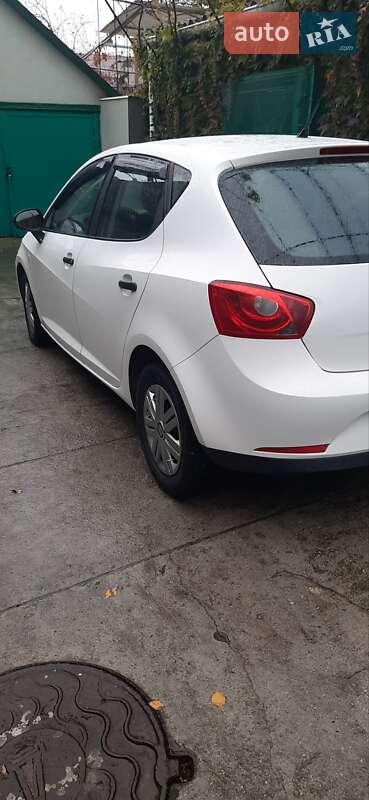 Хэтчбек SEAT Ibiza 2010 в Кропивницком фото 3 Хэтчбек SEAT Ibiza 2010 в Кропивницком