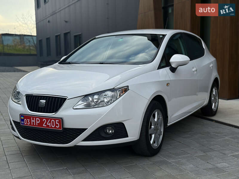 Хэтчбек SEAT Ibiza 2010 в Луцке фото 4 Хэтчбек SEAT Ibiza 2010 в Луцке