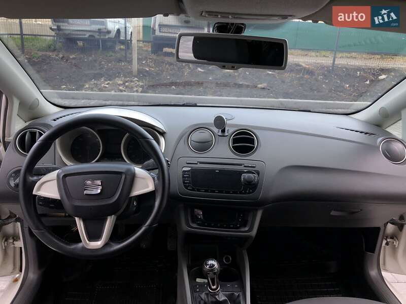 Хэтчбек SEAT Ibiza 2011 в Виннице фото 3 Хэтчбек SEAT Ibiza 2011 в Виннице