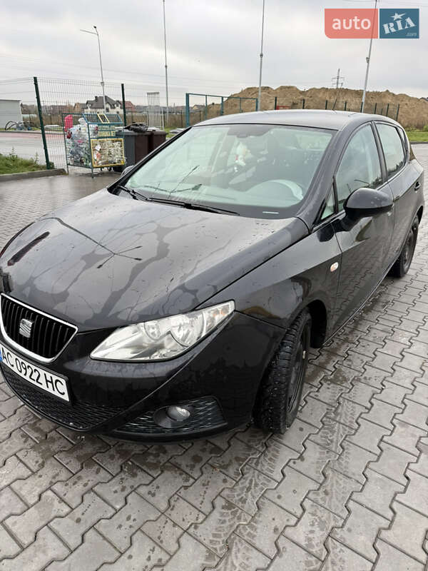 Хэтчбек SEAT Ibiza 2010 в Луцке