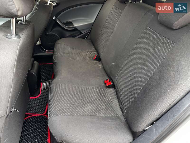 Хетчбек SEAT Ibiza 2013 в Києві