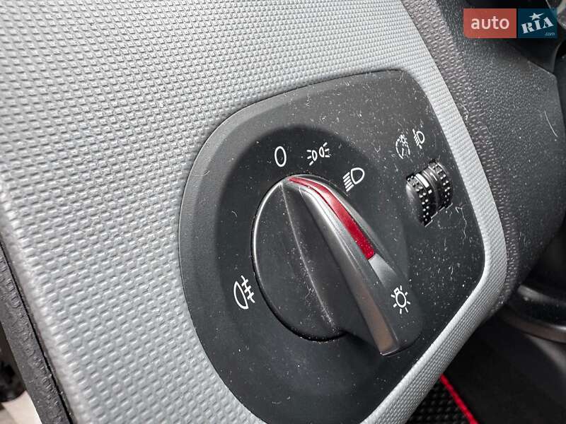 Хетчбек SEAT Ibiza 2013 в Києві