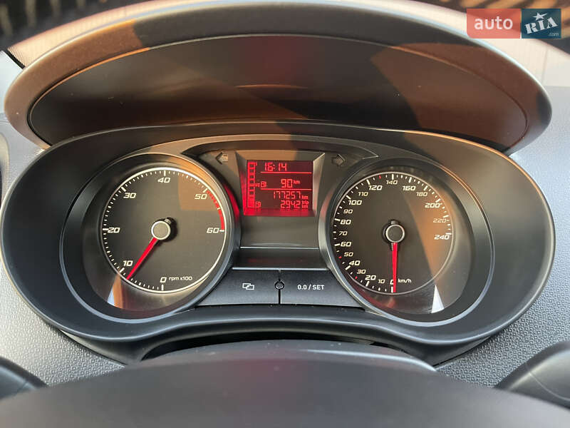 Хэтчбек SEAT Ibiza 2012 в Луцке фото 33 Хэтчбек SEAT Ibiza 2012 в Луцке