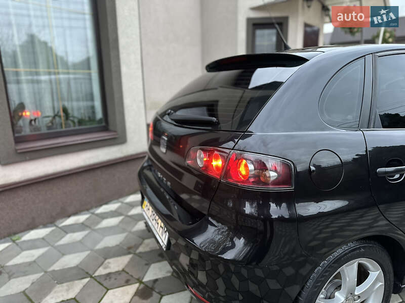 Хетчбек SEAT Ibiza 2008 в Києві