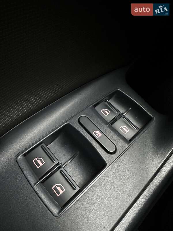 Хэтчбек SEAT Ibiza 2008 в Белогородке