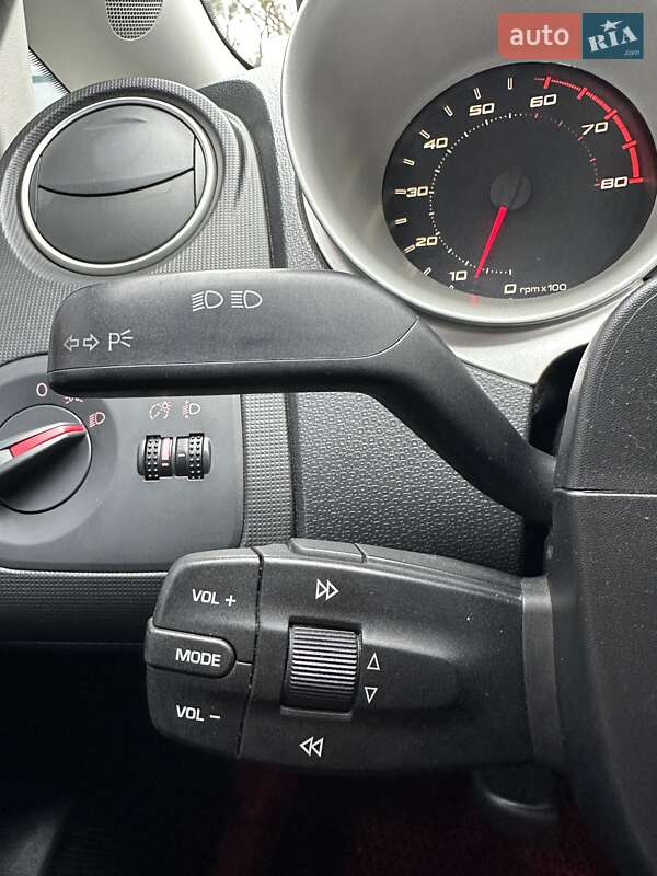 Хэтчбек SEAT Ibiza 2008 в Белогородке