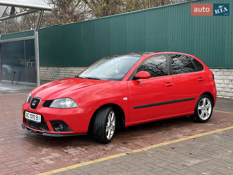 Хэтчбек SEAT Ibiza 2008 в Киеве