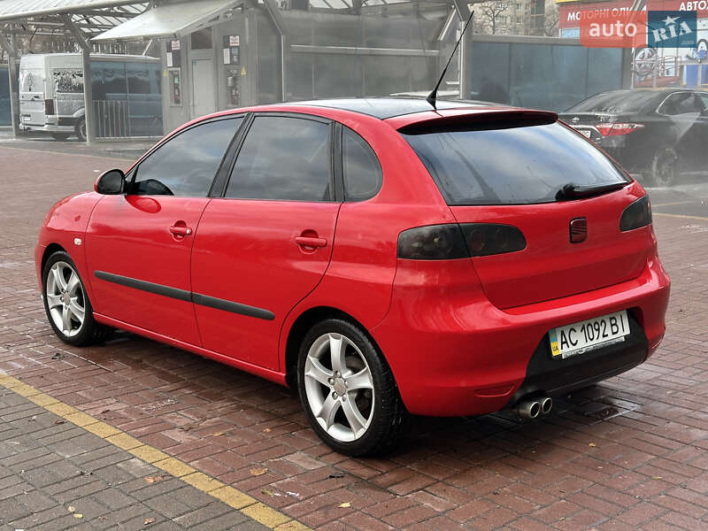 Хэтчбек SEAT Ibiza 2008 в Киеве