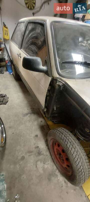 Хэтчбек SEAT Ibiza 1988 в Запорожье фото 9 Хэтчбек SEAT Ibiza 1988 в Запорожье