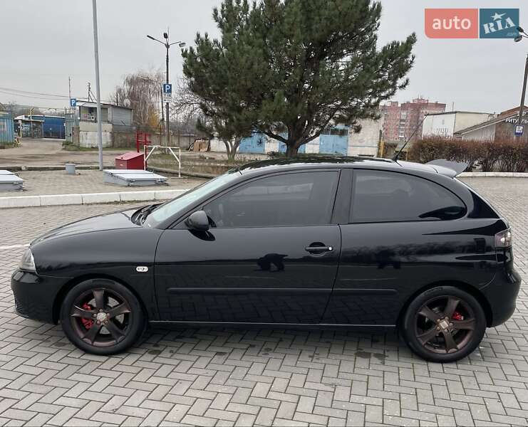 Хэтчбек SEAT Ibiza 2007 в Запорожье