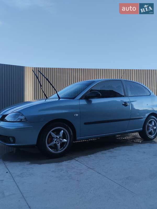 Хэтчбек SEAT Ibiza 2005 в Ирпене