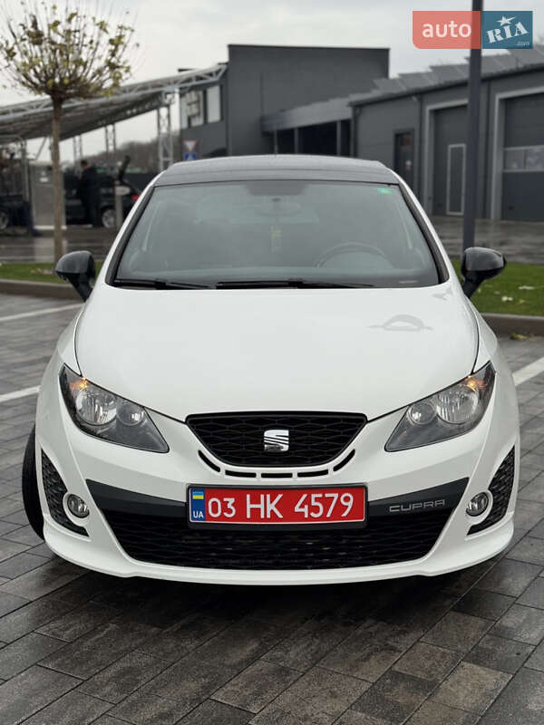 Хэтчбек SEAT Ibiza 2011 в Луцке фото Хэтчбек SEAT Ibiza 2011 в Луцке