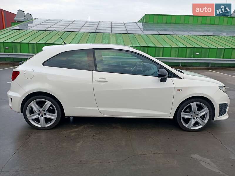 Хэтчбек SEAT Ibiza 2010 в Киеве фото 9 Хэтчбек SEAT Ibiza 2010 в Киеве