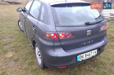 Хэтчбек SEAT Ibiza 2006 в Ровно