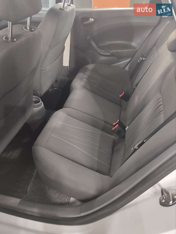 Хэтчбек SEAT Ibiza 2011 в Ровно фото 17 Хэтчбек SEAT Ibiza 2011 в Ровно