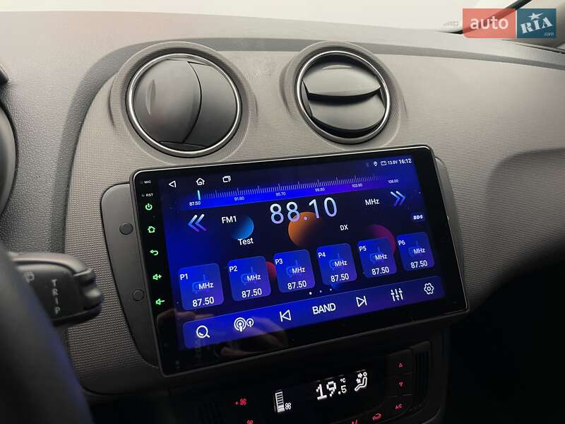 Хэтчбек SEAT Ibiza 2013 в Киеве