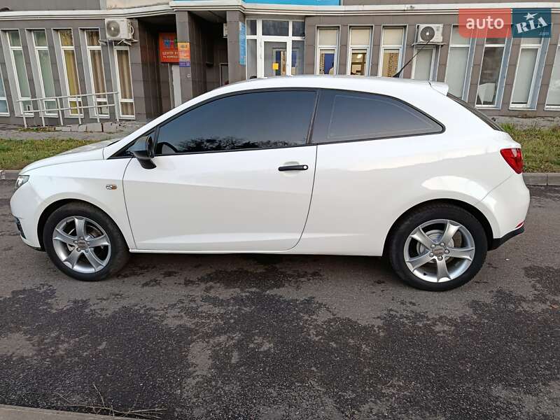Хэтчбек SEAT Ibiza 2010 в Харькове