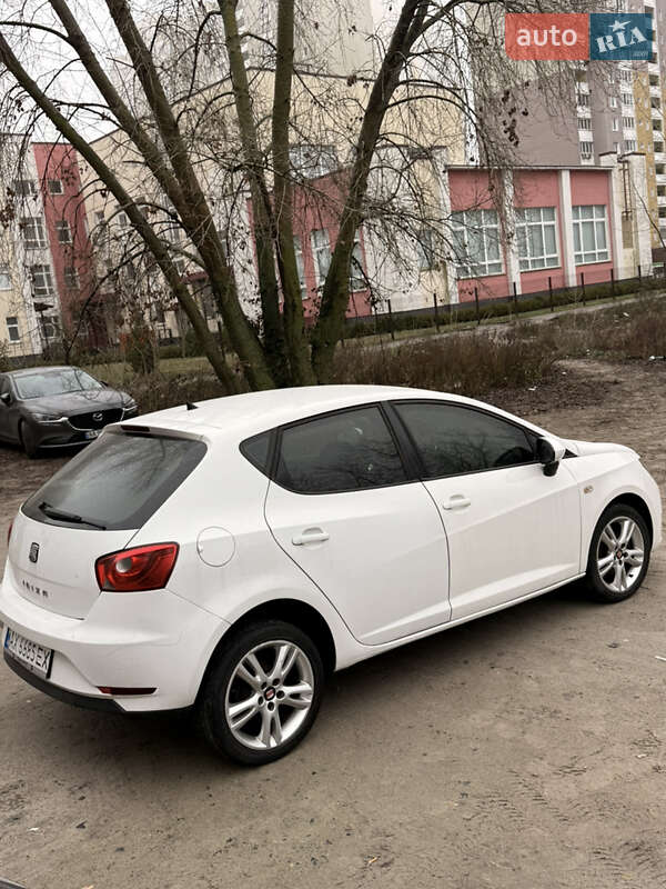 Хэтчбек SEAT Ibiza 2013 в Киеве фото 7 Хэтчбек SEAT Ibiza 2013 в Киеве