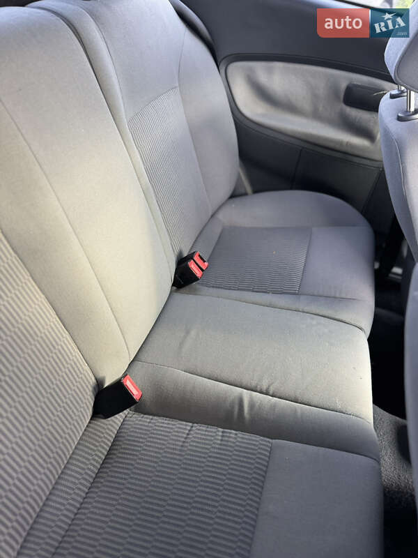 Хэтчбек SEAT Ibiza 2003 в Днепре фото 12 Хэтчбек SEAT Ibiza 2003 в Днепре