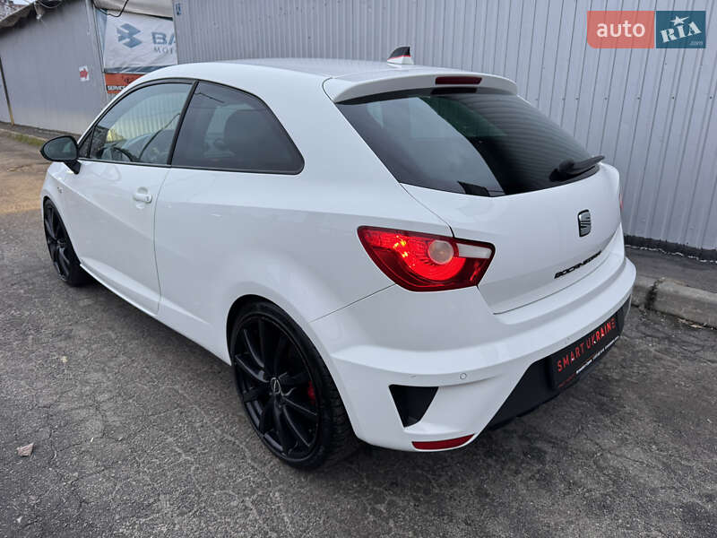 Хэтчбек SEAT Ibiza 2010 в Киеве фото 10 Хэтчбек SEAT Ibiza 2010 в Киеве