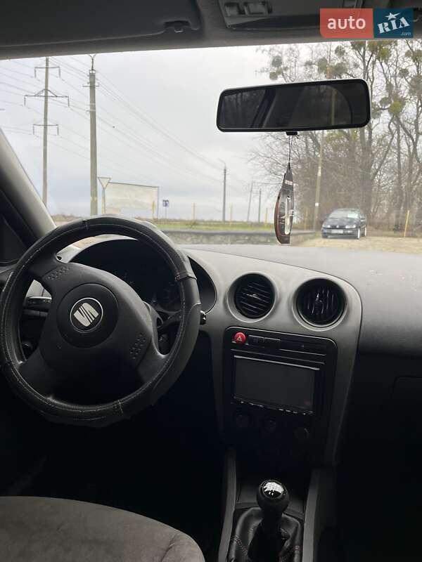 Хэтчбек SEAT Ibiza 2004 в Смеле фото 24 Хэтчбек SEAT Ibiza 2004 в Смеле