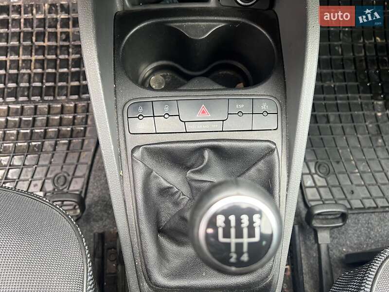 Универсал SEAT Ibiza 2011 в Львове фото 23 Универсал SEAT Ibiza 2011 в Львове