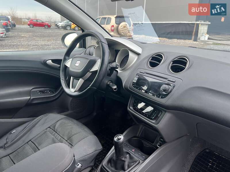 Универсал SEAT Ibiza 2011 в Львове фото 31 Универсал SEAT Ibiza 2011 в Львове