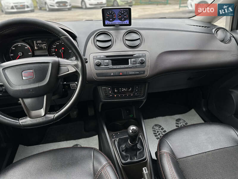 Хэтчбек SEAT Ibiza 2013 в Шептицькому