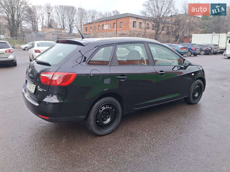 Хетчбек SEAT Ibiza 2010 в Рівному