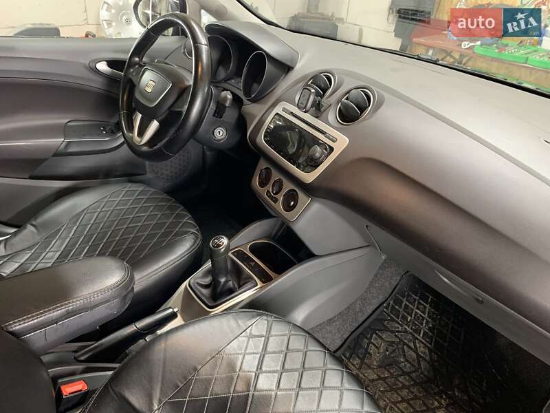 Универсал SEAT Ibiza 2011 в Сваляве фото 6 Универсал SEAT Ibiza 2011 в Сваляве