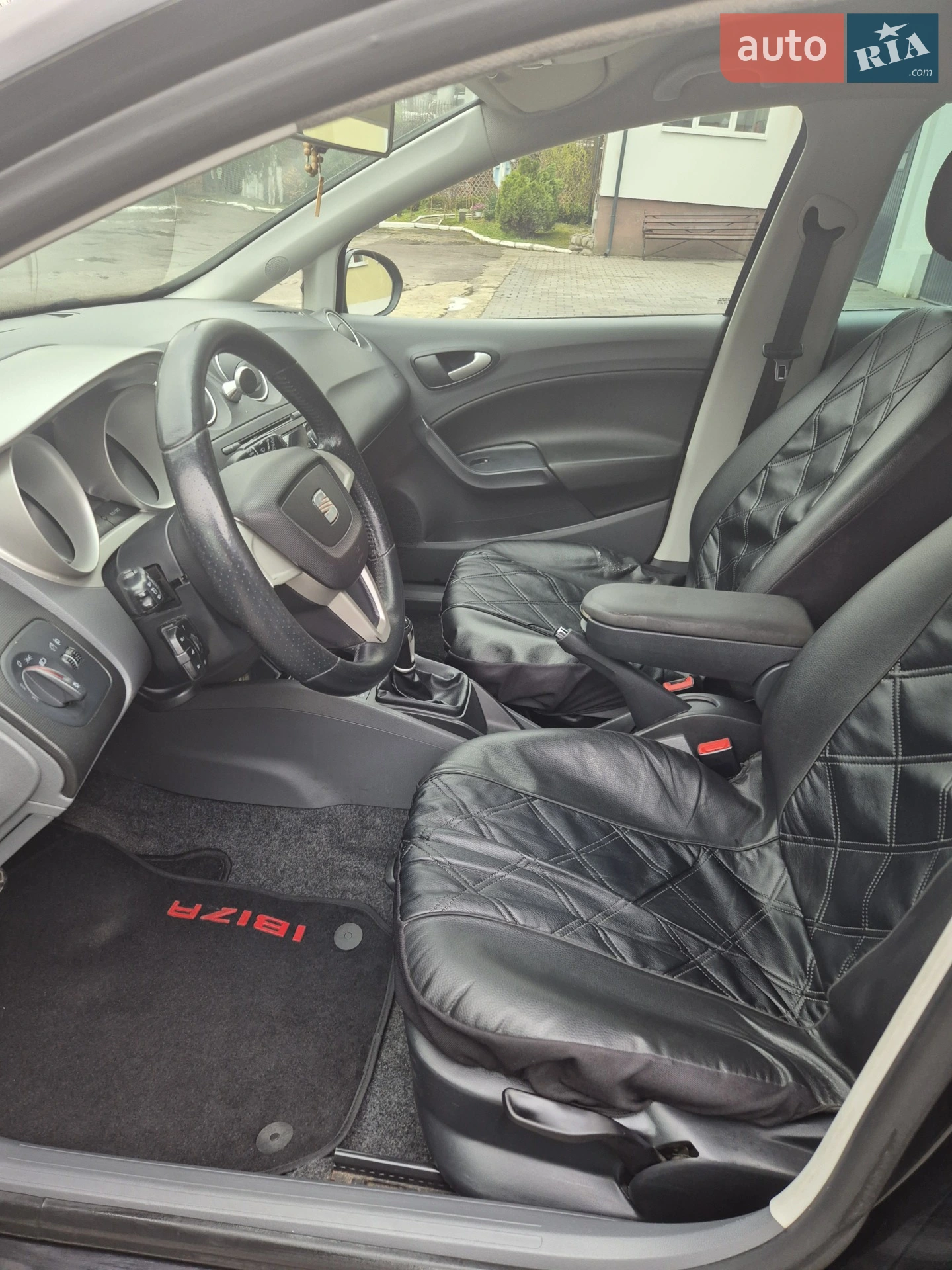 2011 SEAT Ibiza - мініатюра 13