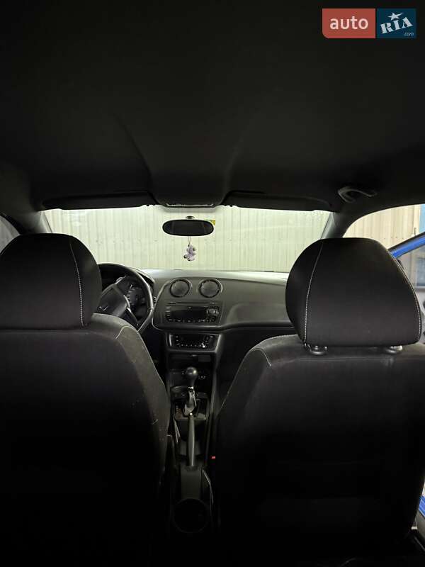 Хетчбек SEAT Ibiza 2010 в Димері