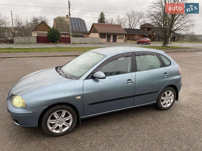 Хетчбек SEAT Ibiza 2006 в Чигирину