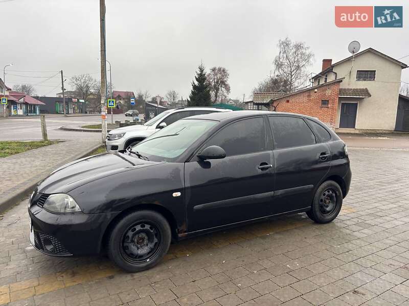 Хетчбек SEAT Ibiza 2008 в Ременеві