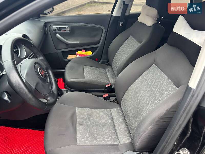 Хетчбек SEAT Ibiza 2008 в Ременеві