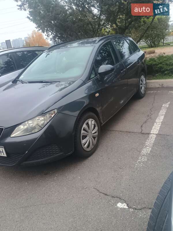 SEAT Ibiza 2010 SEAT Ibiza 2010