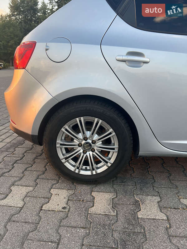 Хэтчбек SEAT Ibiza 2011 в Львове фото 23 Хэтчбек SEAT Ibiza 2011 в Львове