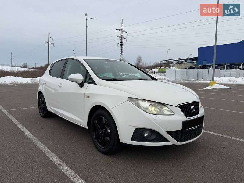 Хэтчбек SEAT Ibiza 2008 в Ровно