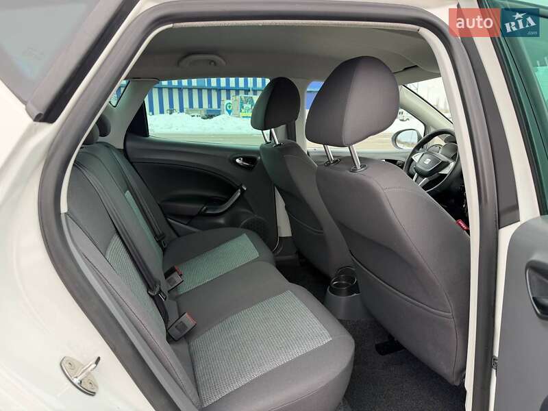 Хэтчбек SEAT Ibiza 2008 в Ровно