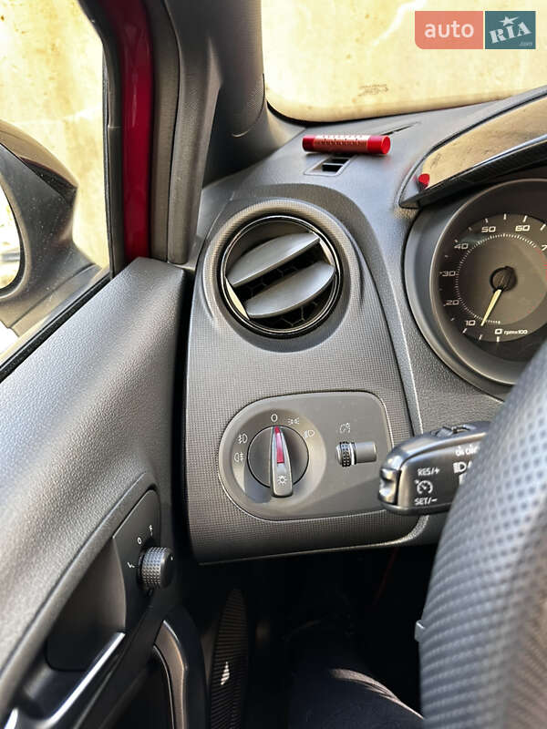 Хэтчбек SEAT Ibiza 2010 в Днепре